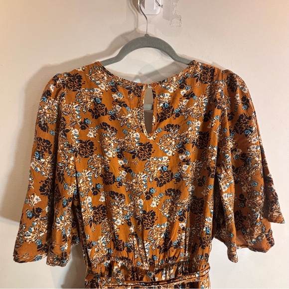 BAND OF GYPSIES Sz M Floral Wrap Bodice Jumpsuit 100% Viscose Flare Sleeve - Picture 6 of 9